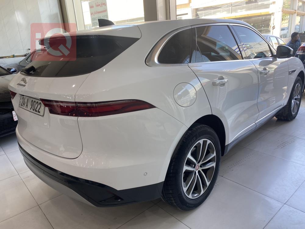جاگوار F-Pace